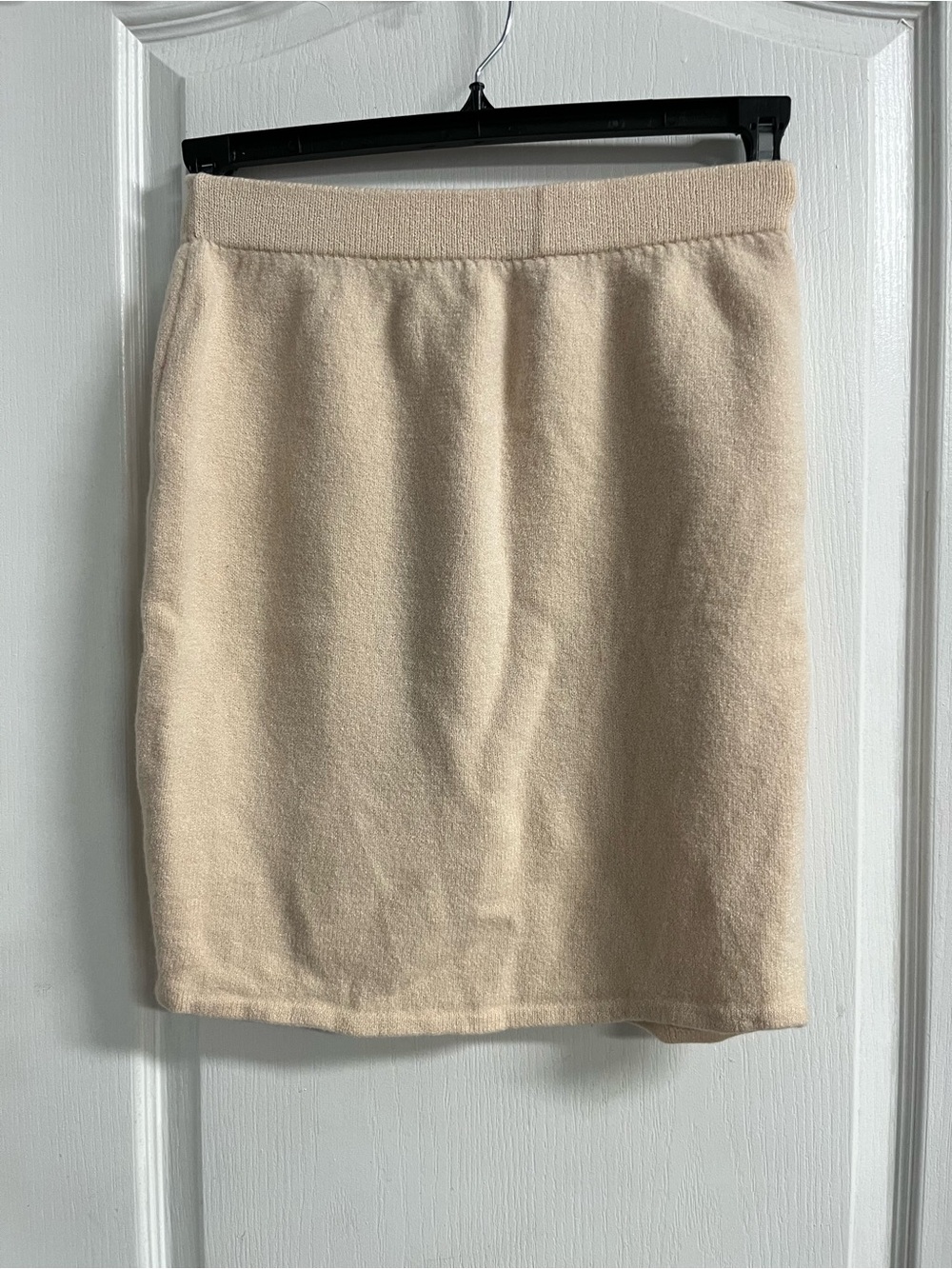 St. John Cream Knit Pencil Skirt